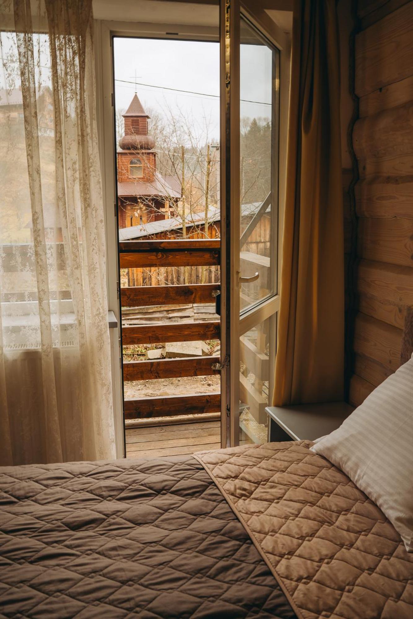 Sv Hotel&Camp Лазещина Екстериор снимка