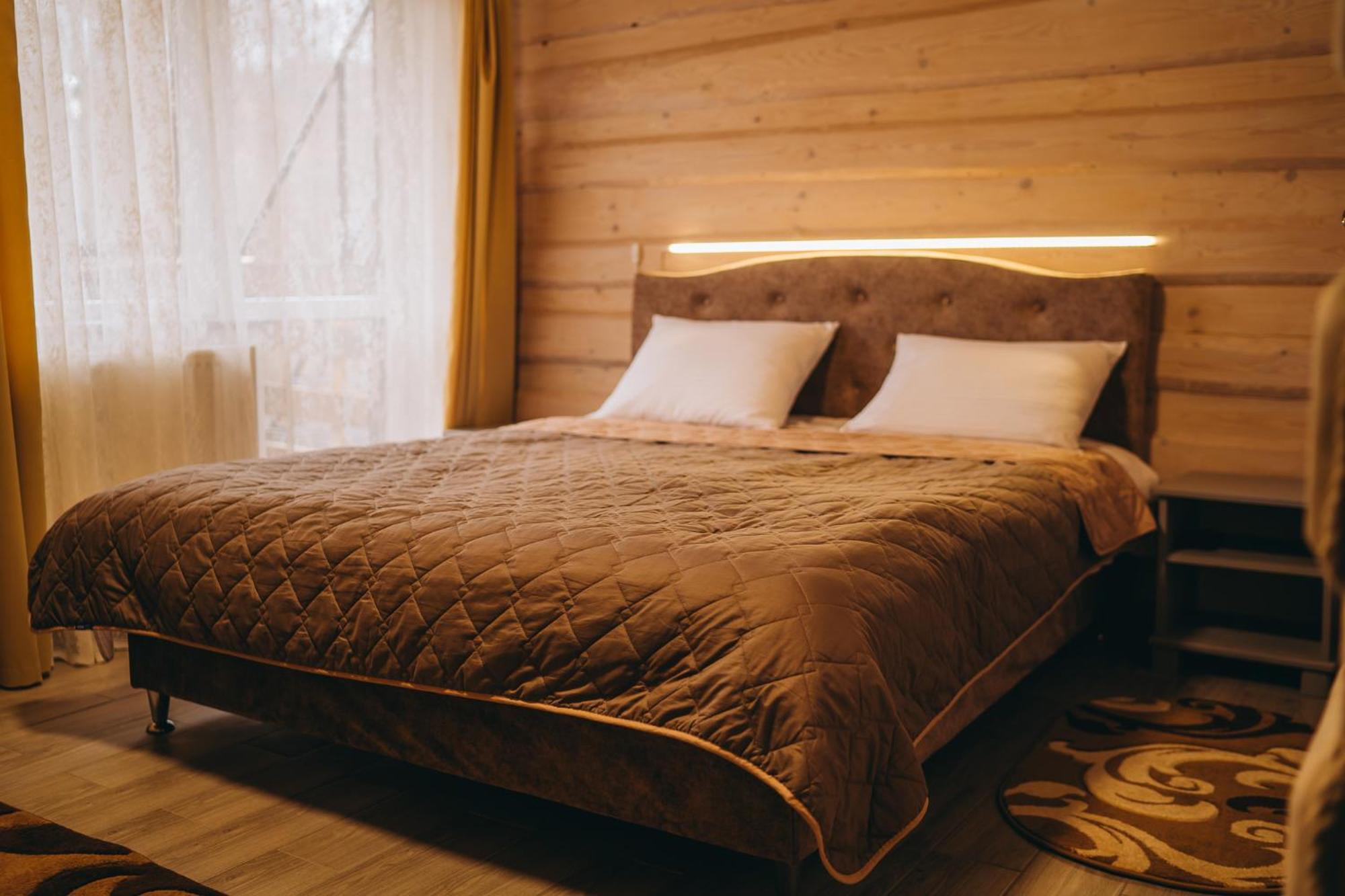 Sv Hotel&Camp Лазещина Екстериор снимка